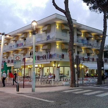 Hotel Franca Мисано Адриатико Екстериор снимка