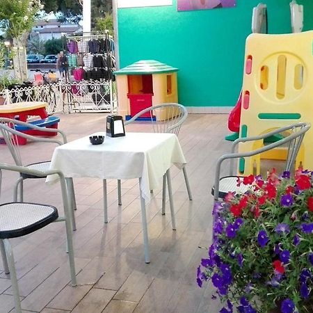 Hotel Franca Мисано Адриатико Екстериор снимка
