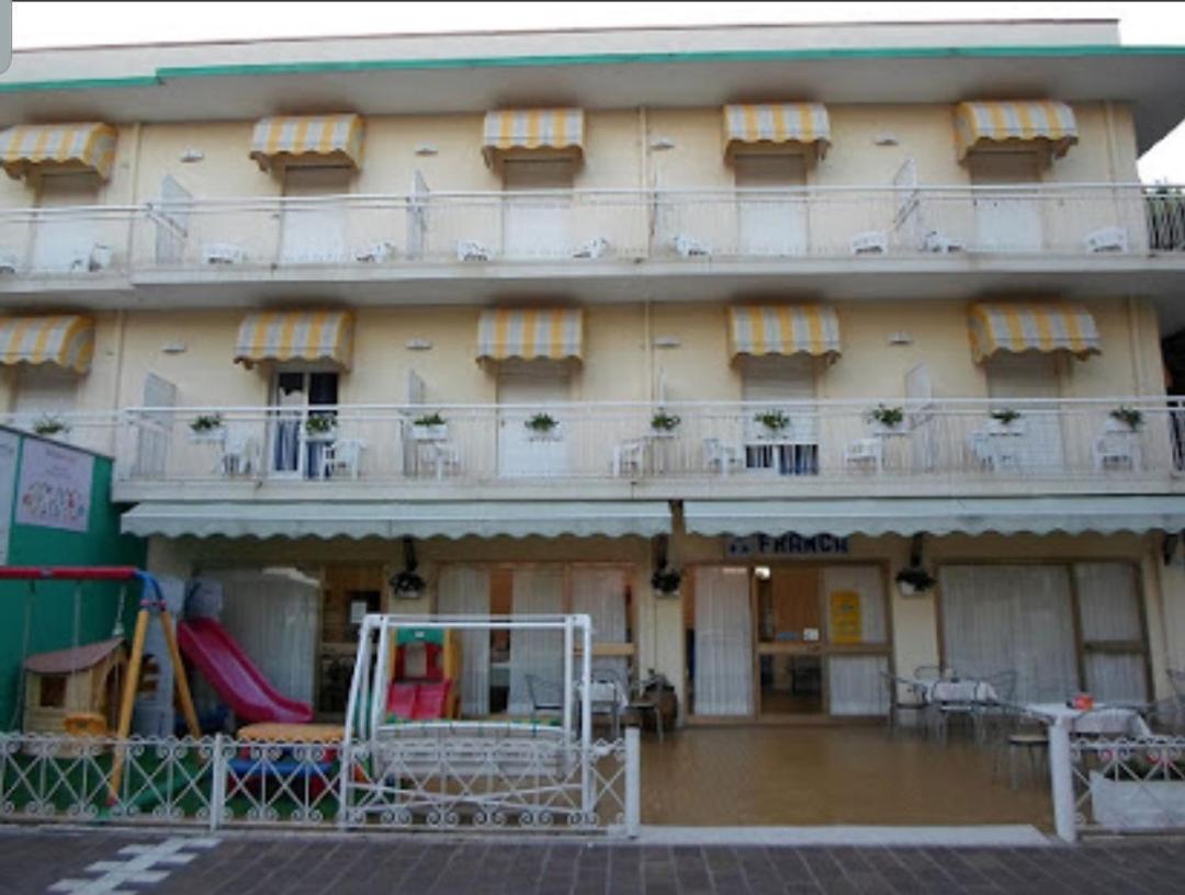 Hotel Franca Мисано Адриатико Екстериор снимка